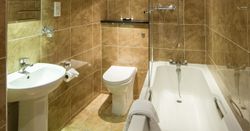 Charles I Suite Bathroom