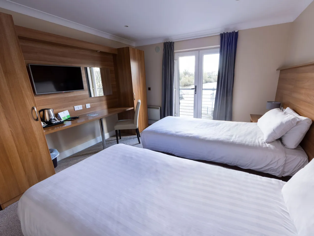 Standard double and single bedroom overlooking the Garavogue River