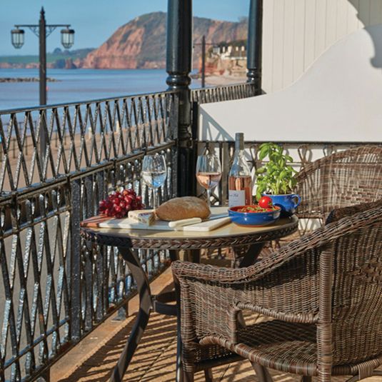 Balcony with table and drinks