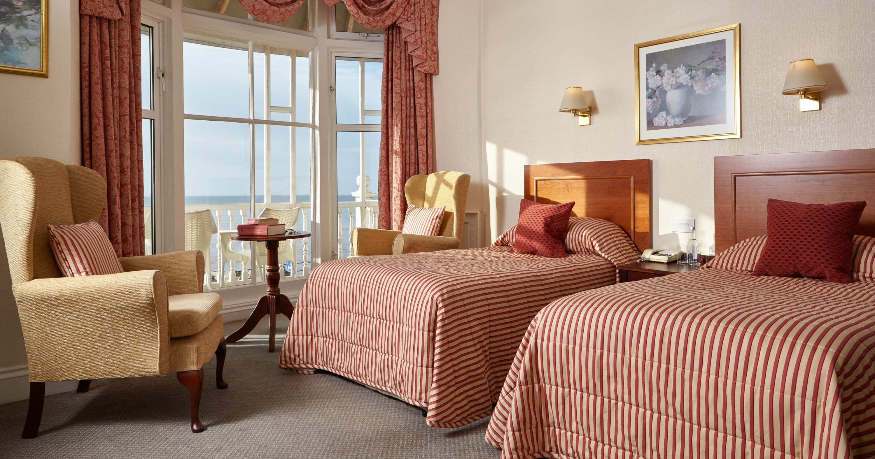 Red & White room with sea view