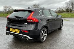 V40 013