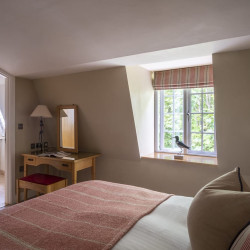 ROOM 14 2