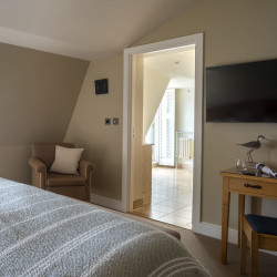 ROOM 19 3