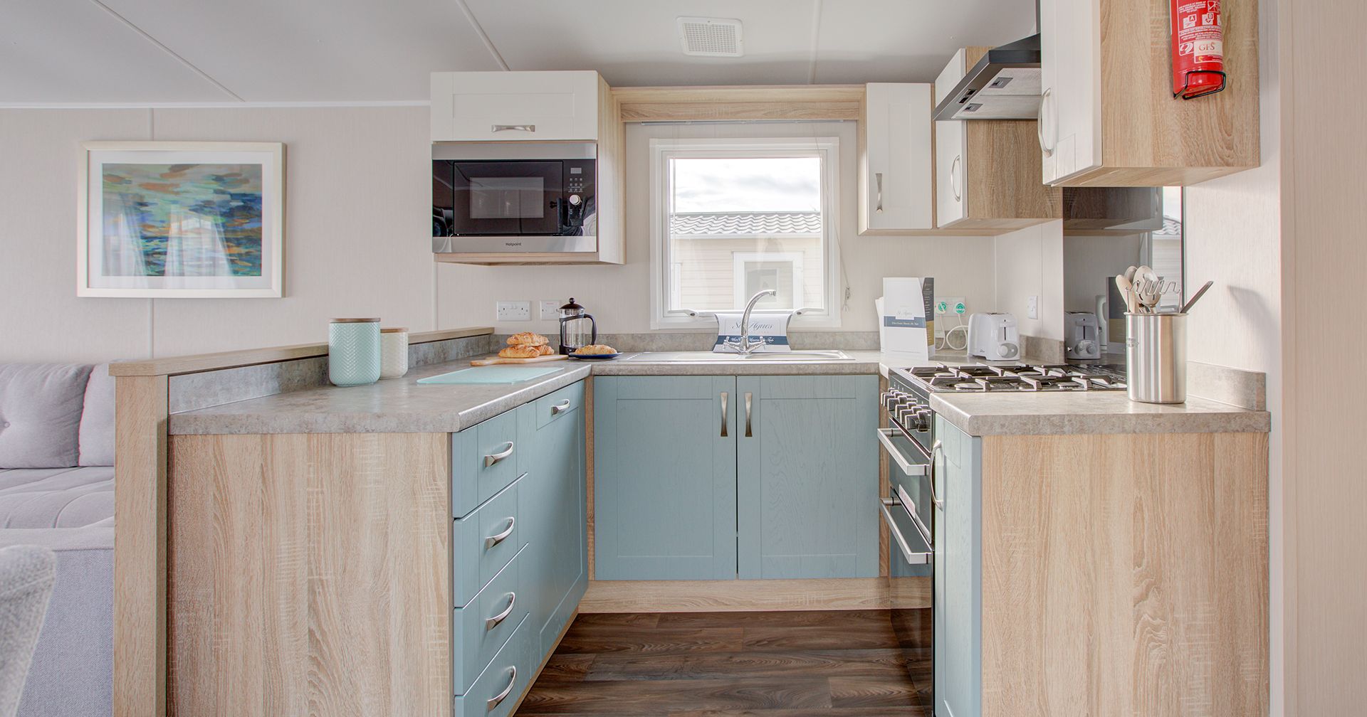 Kitchen area with breakfast bar
