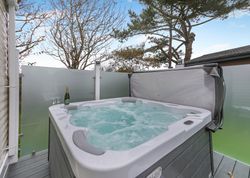 PERRANPORTH_2_BED_HOT_TUB-exterior03