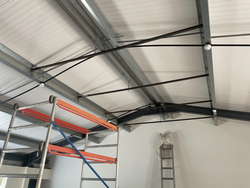 07/08/2025 Supporting cross beams for the suspended ceiling grid installed in the centre section of the meeting room.