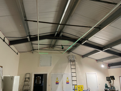 10/08/2025 The installation completed of the side supports for the suspended ceiling.