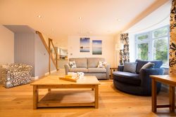 The Barn Lounge (1)
