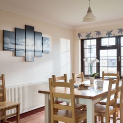 DAISY-MAYFIELD-POPPY DINING