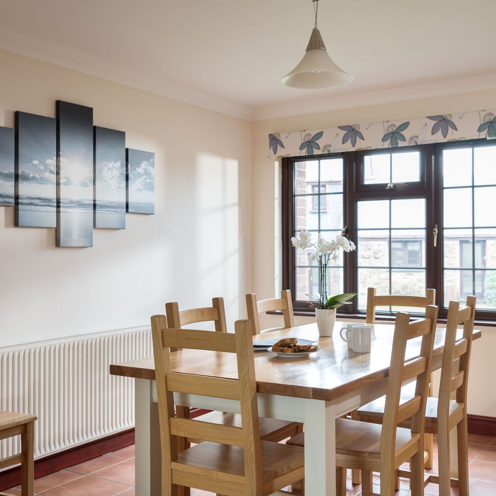 DAISY-MAYFIELD-POPPY DINING-sm