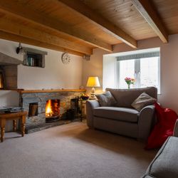 RETREAT LOUNGE