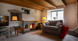 RETREAT LOUNGE