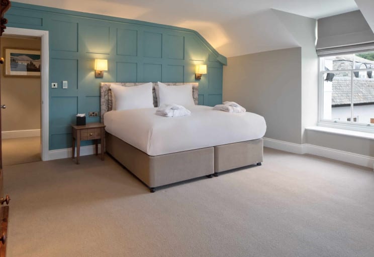 the-ro-suite-bedroom-view