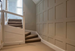 the-ro-suite-stairs
