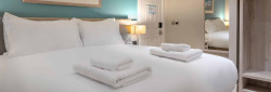 family-lake-view-bedroom