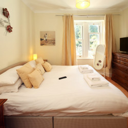 bedroom16