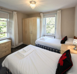 bedroom18
