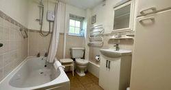 Dairy Cottage bathroom