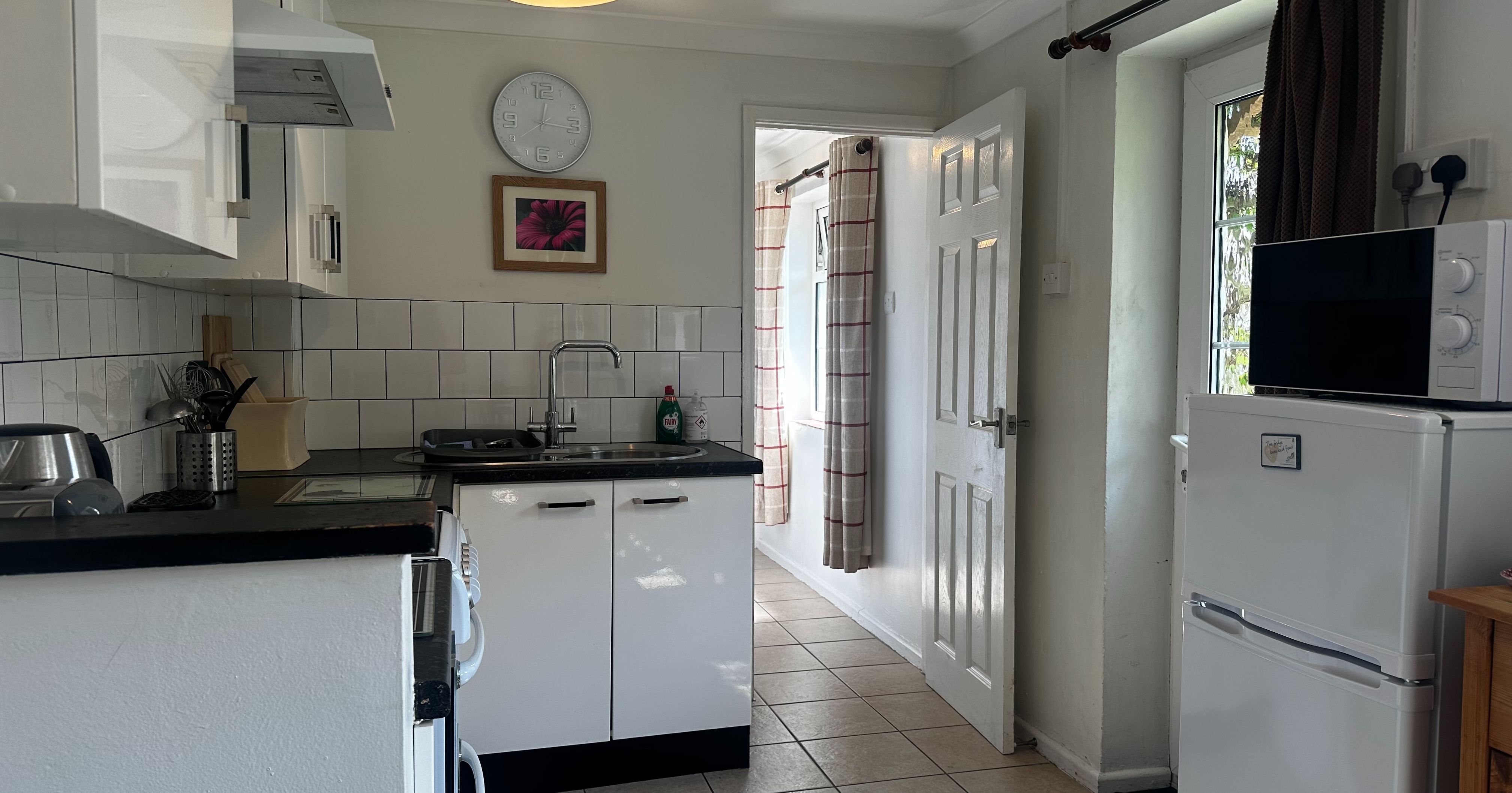 Gweal Cottage - Kitchen