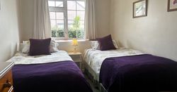 Stable Cottage - Twin Bedroom
