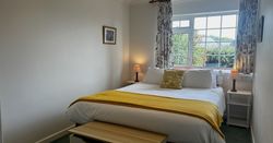 Stable Cottage - King Size Bedroom