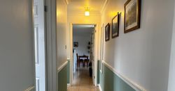 Stable Cottage - Hallway