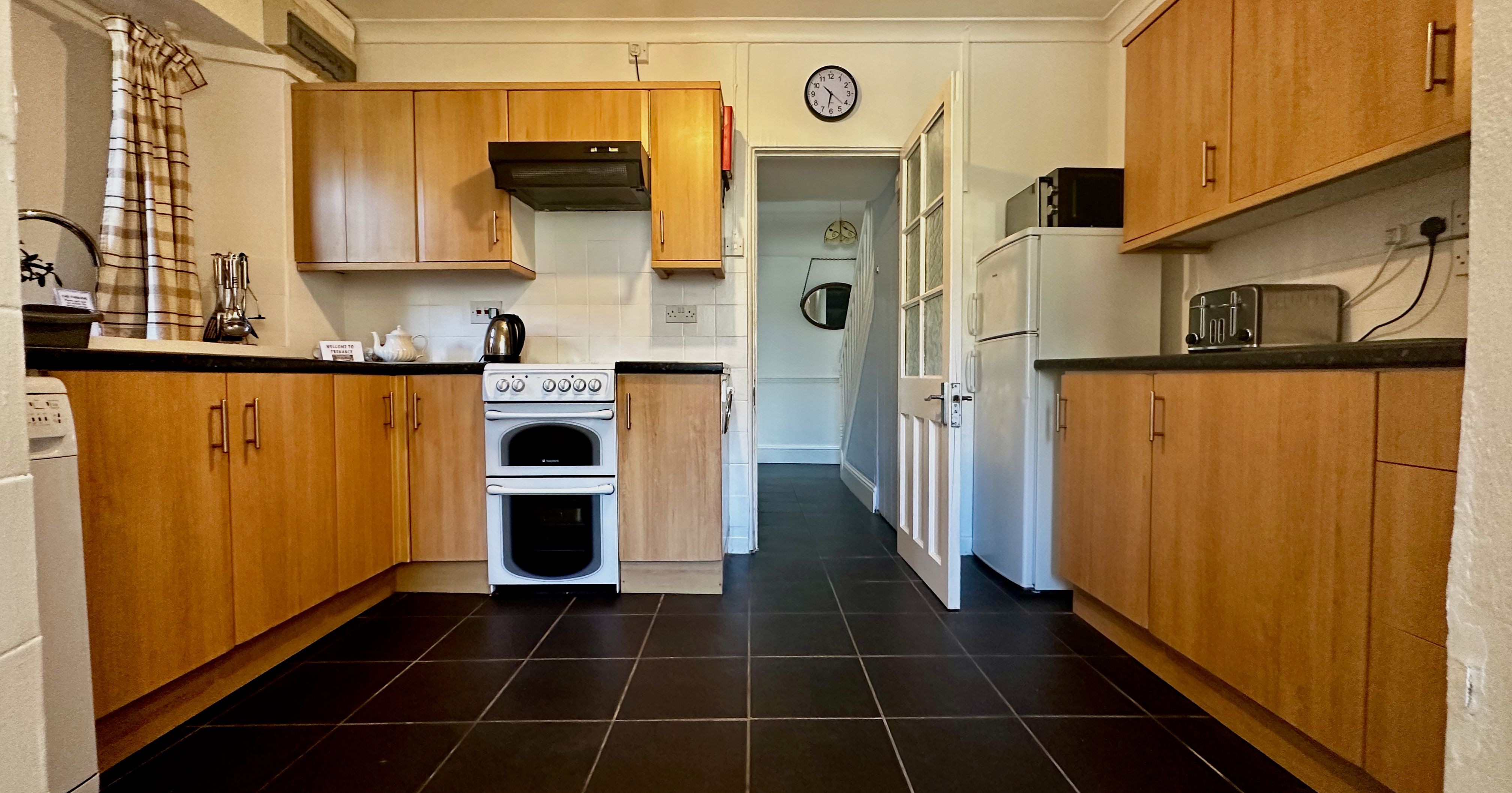 Granary Cottage - Kitchen