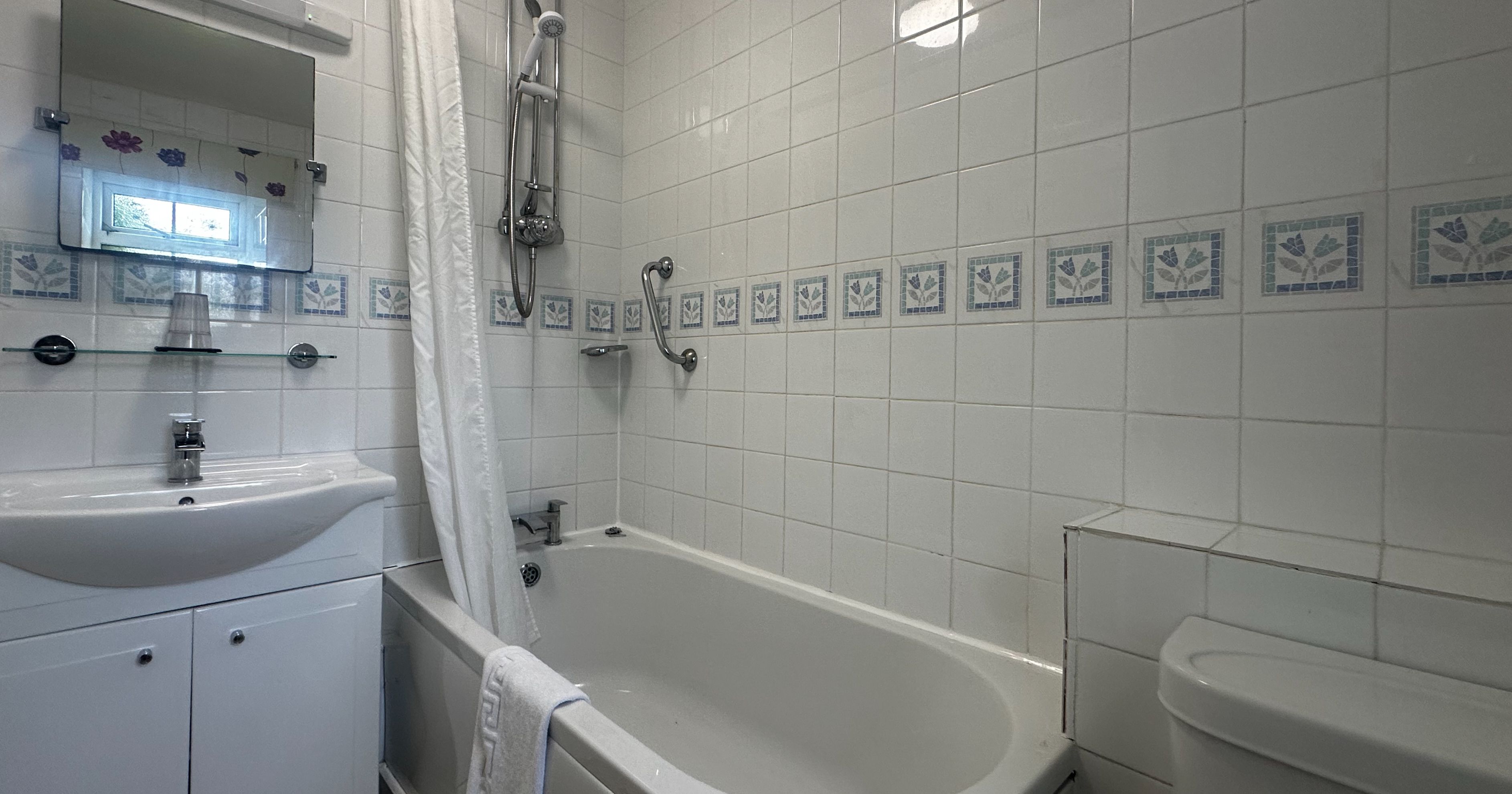Barn Cottage - Bathroom