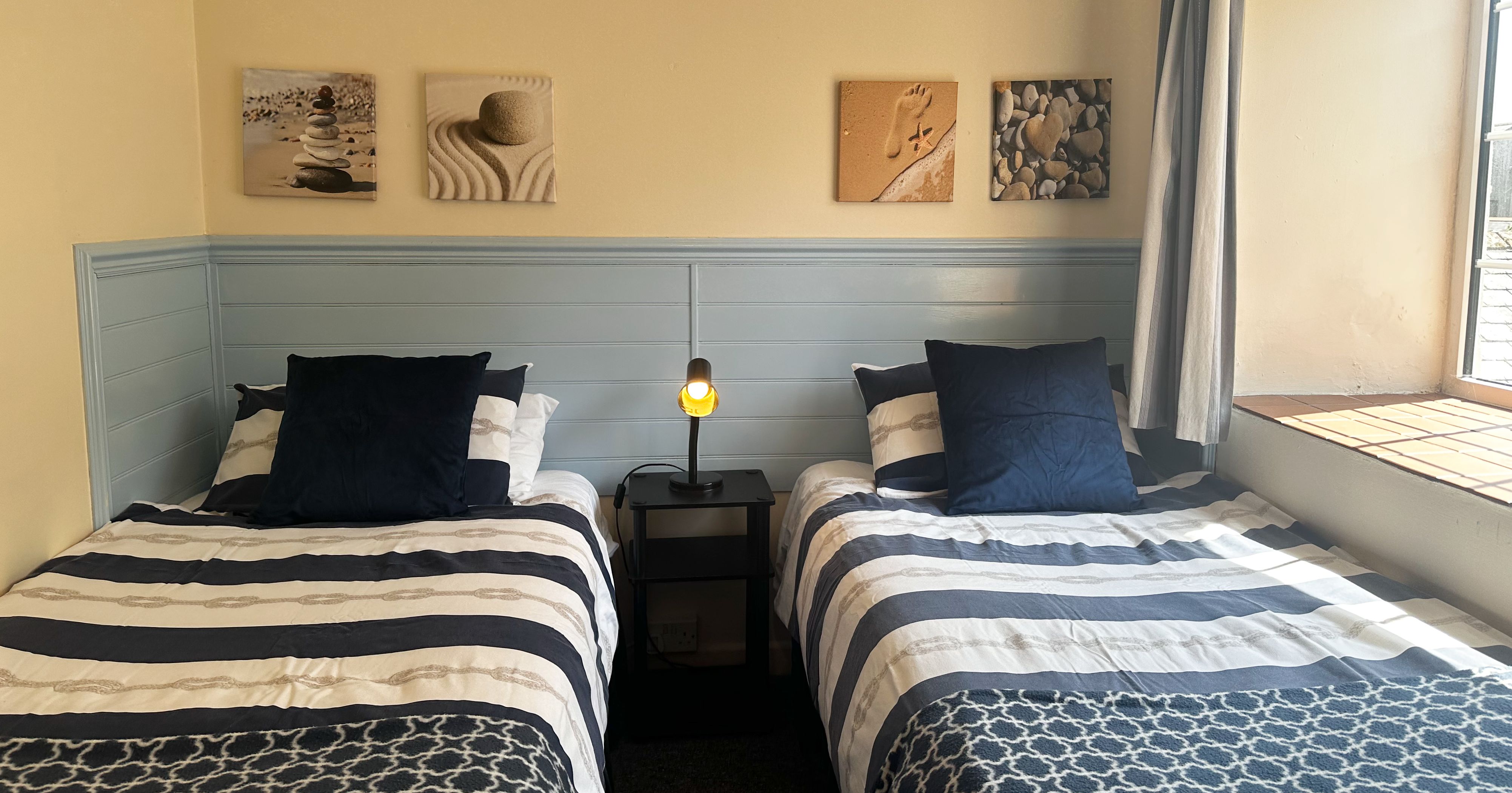 Barn Cottage - Twin Bedroom
