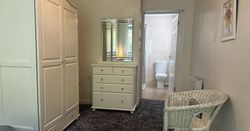 Byre Cottage - Double bedroom