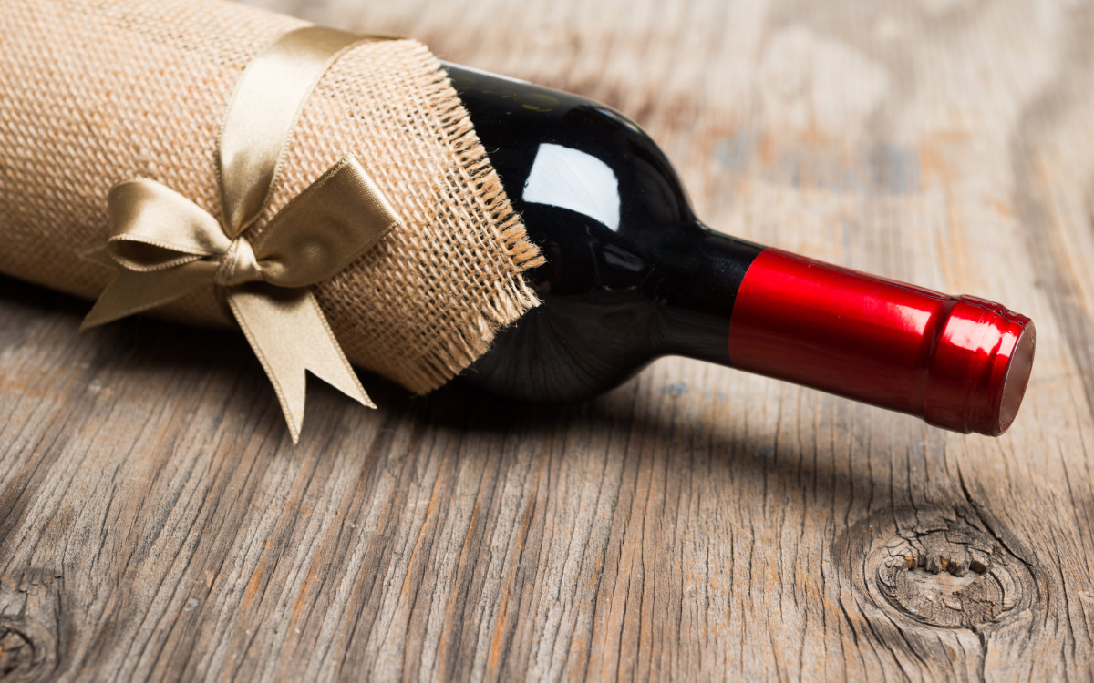 Free Bottle of Wine - Trenance Farm Cottages