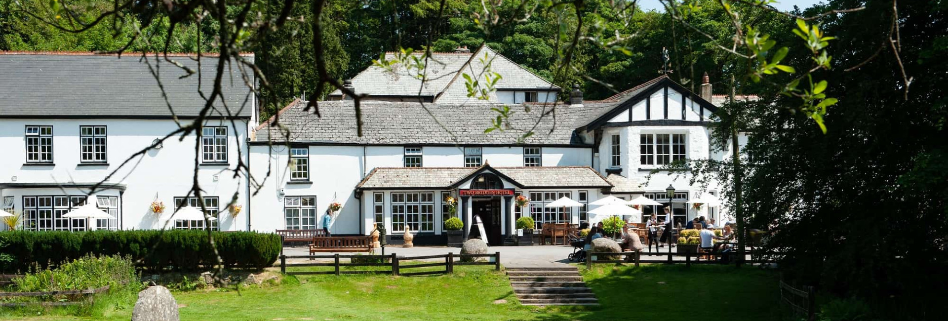 Two Bridges hotel Outside