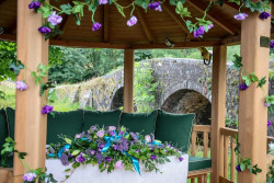 Lauren Spinks - Outdoor ceremony set up