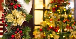Christmas decorations at Two Bridges Hotel