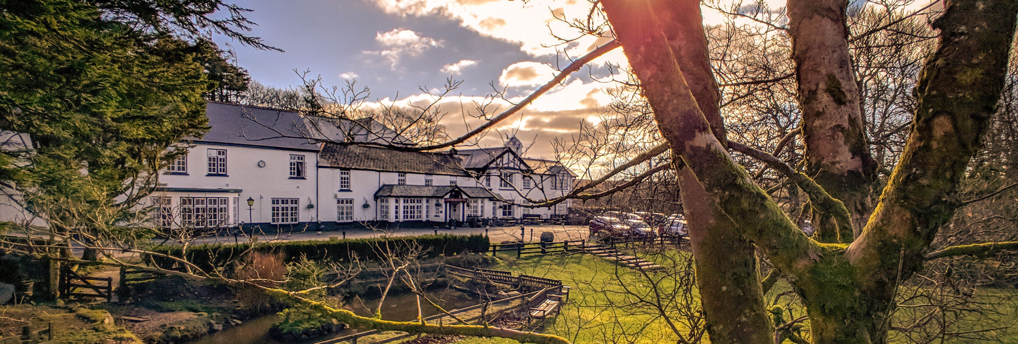 Two Bridges Hotel in winter