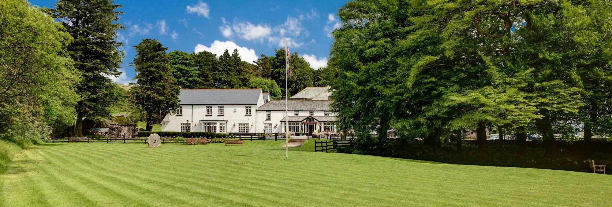 Sunny view outside Two Bridges Hotel