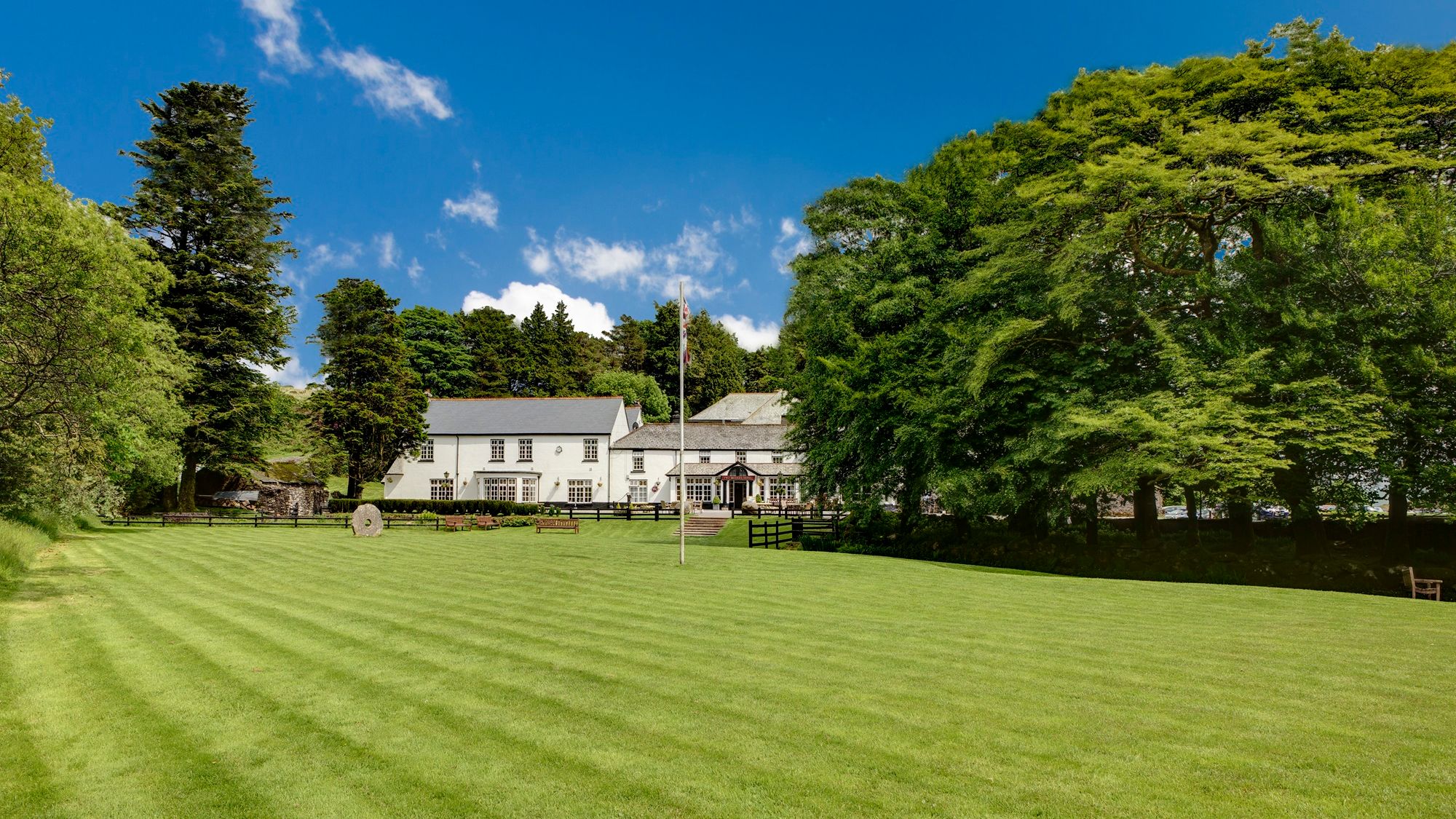 Sunny view outside Two Bridges Hotel
