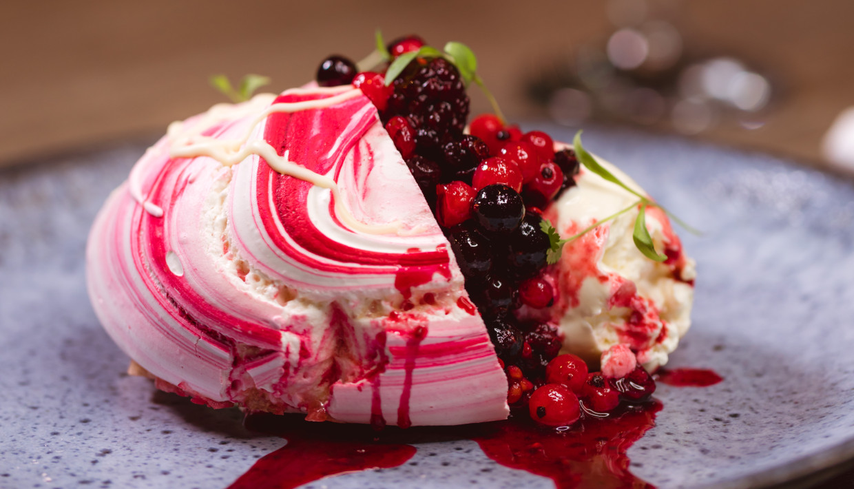 Raspberry Pavlova