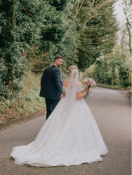 Wedding couple driveway