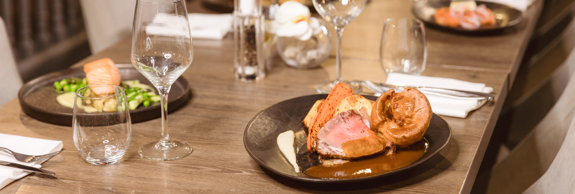 Christmas Dinner Table - Westmead Hotel