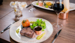 westmead-hotel-food-photography-didar-virdi-photography-amarjot-chana-modernviews-blakes-200-1024x683