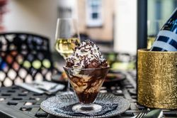 Chocolate ice cream sundae