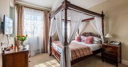Four Poster Bed