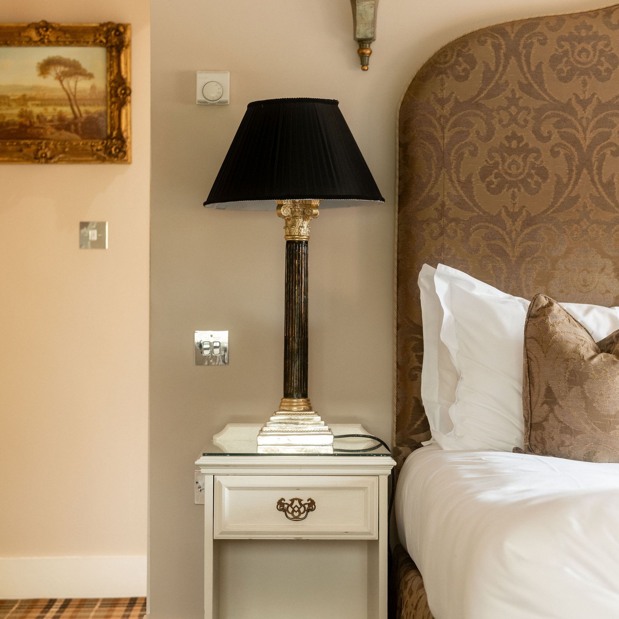 WhiteHartBedrooms230