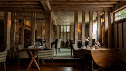 5Dining1