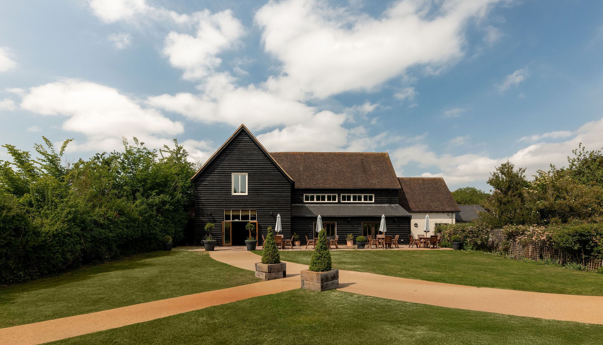 6WeddingBarnExternal11