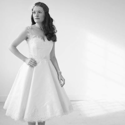 Bride in 50s swing wedding dress