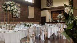 7WeddingBarn11