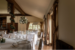 7WeddingBarn17