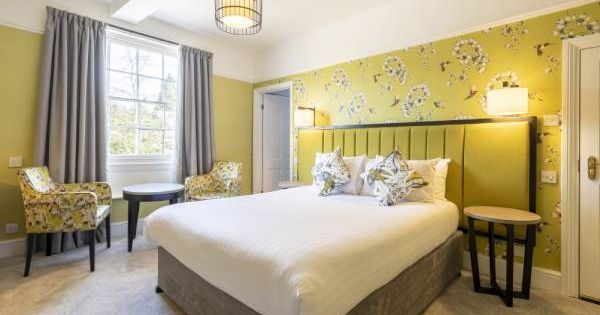 Family Room - Room 6